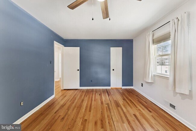 Building Photo - 8525 Bound Brook Ln