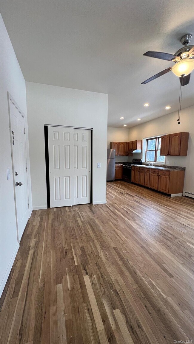 Building Photo - 74 North St