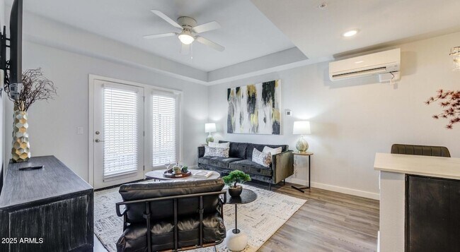 Building Photo - 45760 W Vlg Pkwy