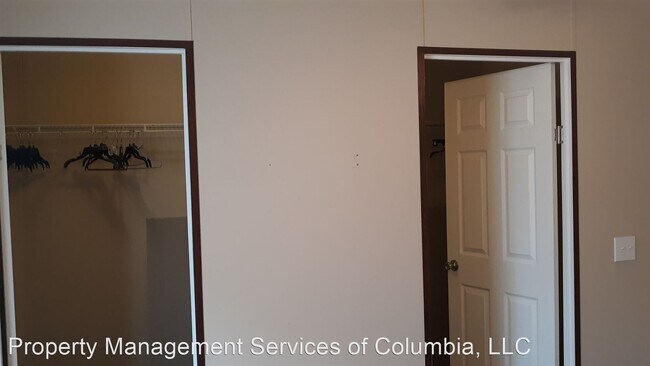 Building Photo - 3 br, 2 bath House - 109 Charm Hill Rd