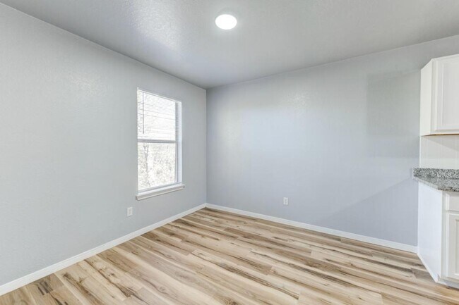 Building Photo - 2 Bed/ 1 Bath in Killeen Tx