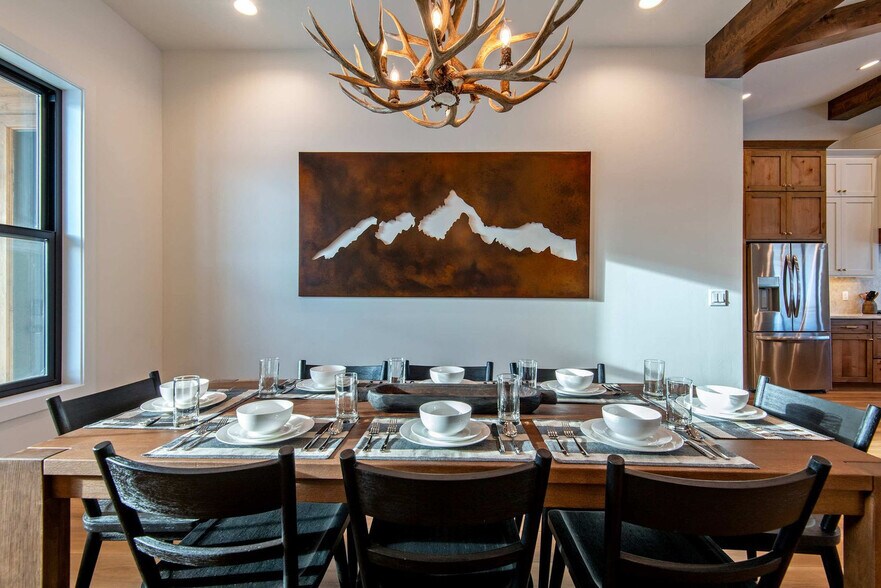 Building Photo - 9187 Timberline Loop