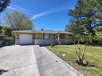 Building Photo - 1010 S Division St