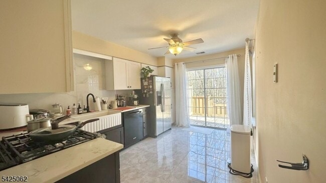 Building Photo - 2805 Johnson Cir