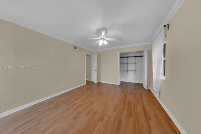Building Photo - 307 SW 11th Ct