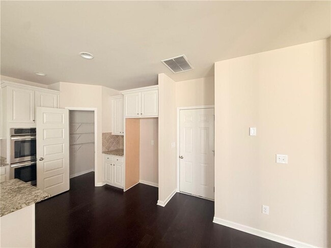 Building Photo - 1013 Autumn Dr