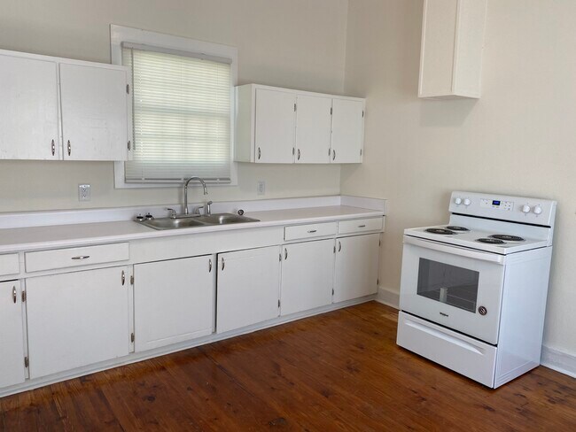 Building Photo - 1173 Texas St