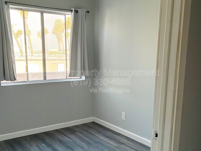 Building Photo - 3254 Ashford St