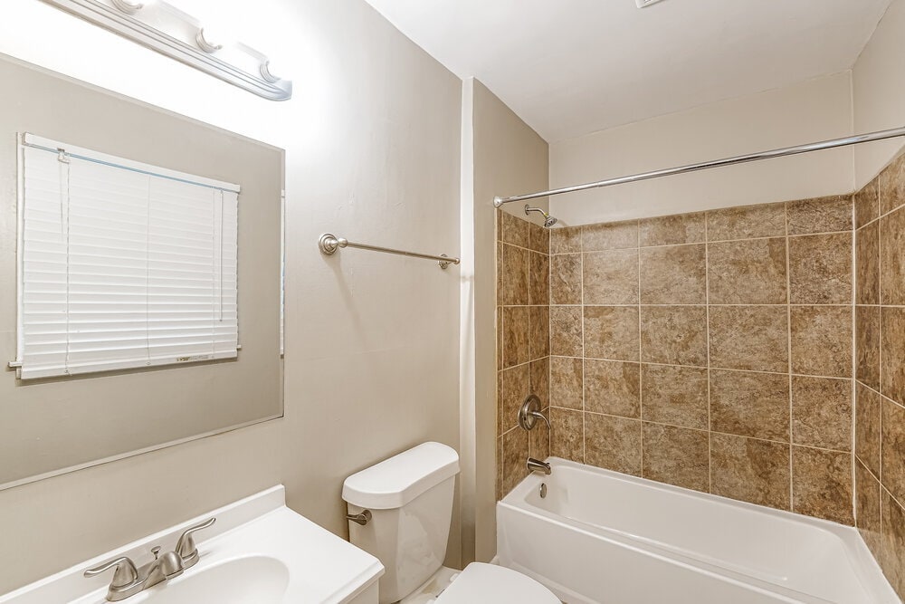 Building Photo - 120 Von Dale Dr