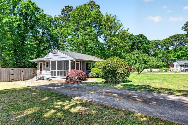 Building Photo - 3601 Normandy Rd