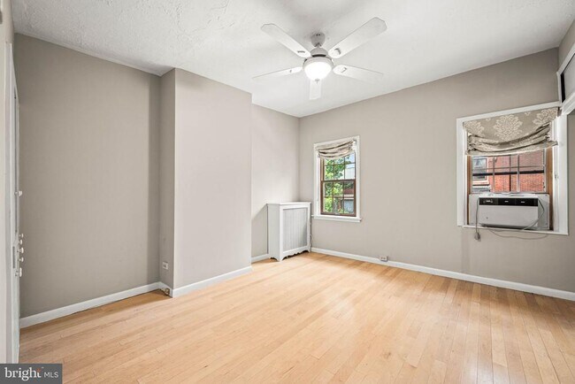 Building Photo - 241 S 23rd St