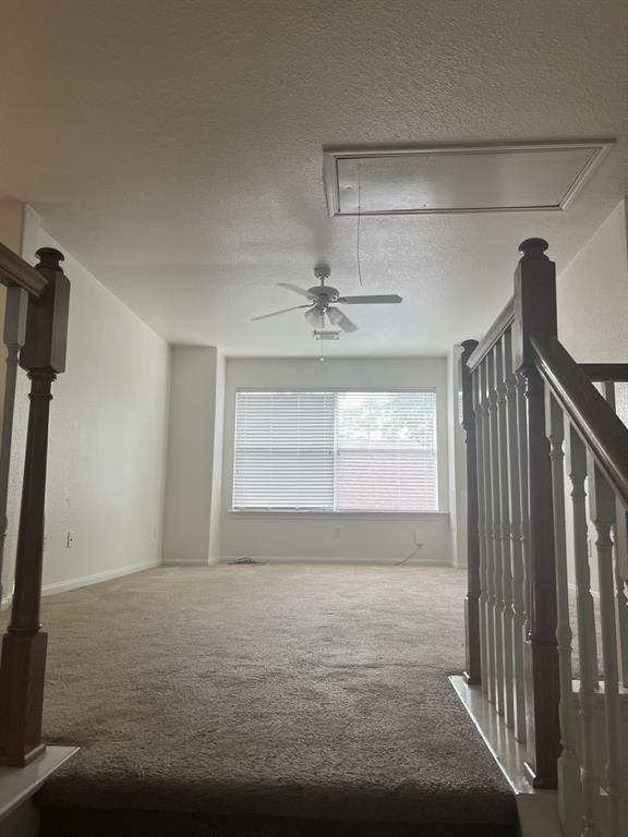 Building Photo - 13433 Hidden Valley Dr
