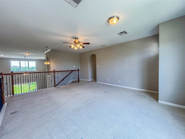 Building Photo - 25639 Kearsley Dr