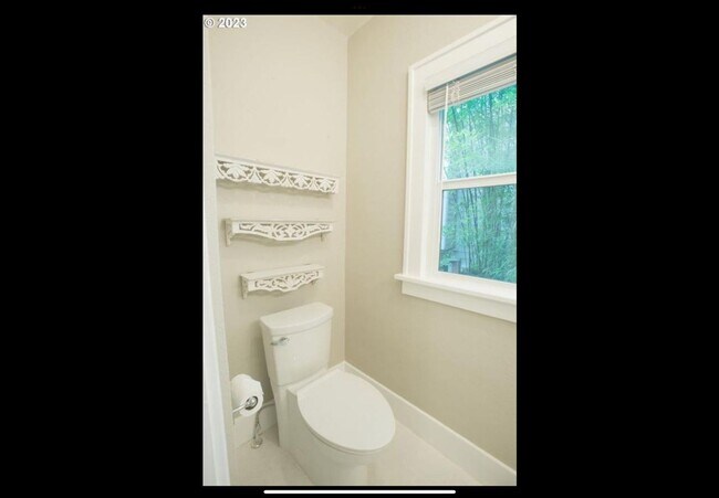 Building Photo - 1134 SE 45th Ave