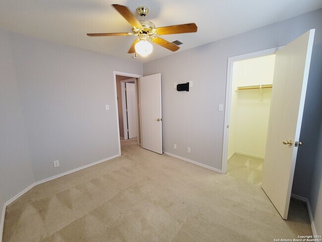 Building Photo - 8451 Chalk Hill Cove