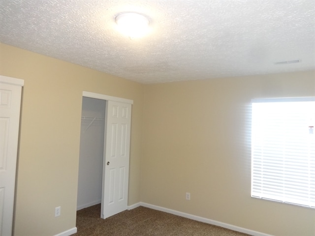 Building Photo - 3866 Genteel Dr