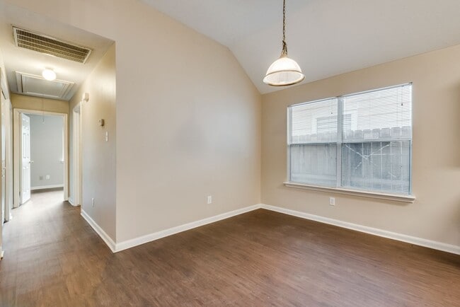 Building Photo - 8342 Fuqua Gardens Dr