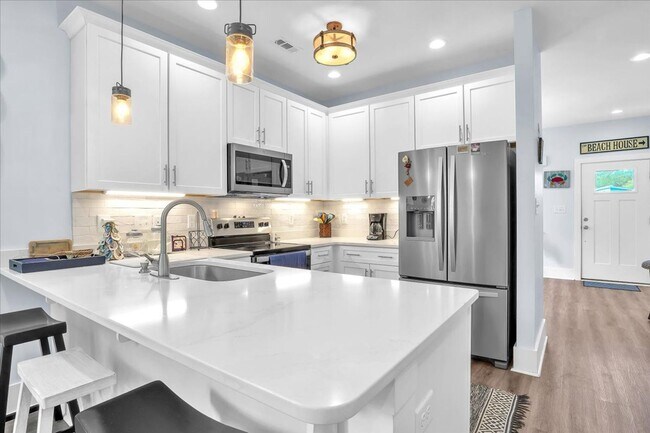 Building Photo - 302 Deer Trail