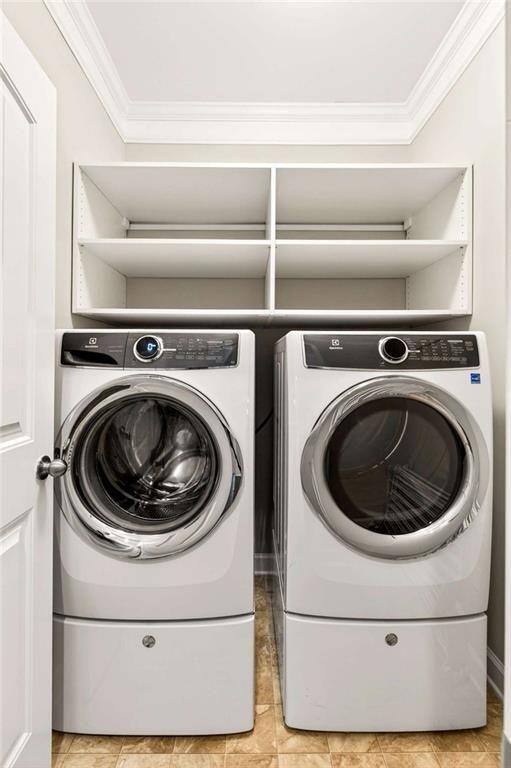 Building Photo - 4930 Alexandria Ave