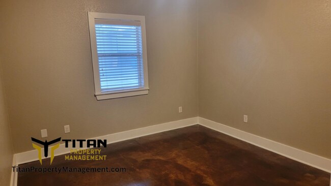 Building Photo - 1bed/1bath apartment