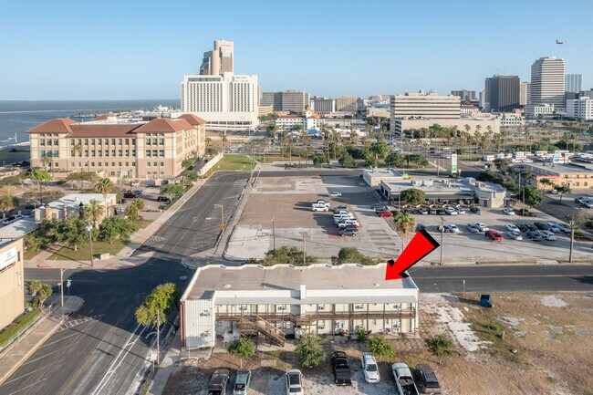 Building Photo - 304 Power St