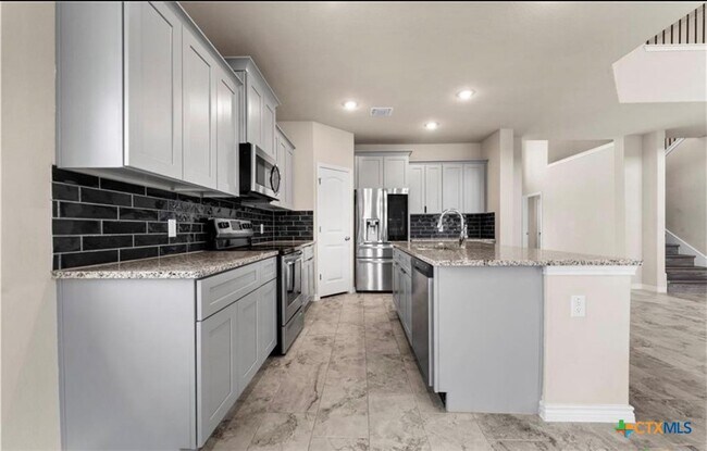 Building Photo - 6206 Cordillera Dr