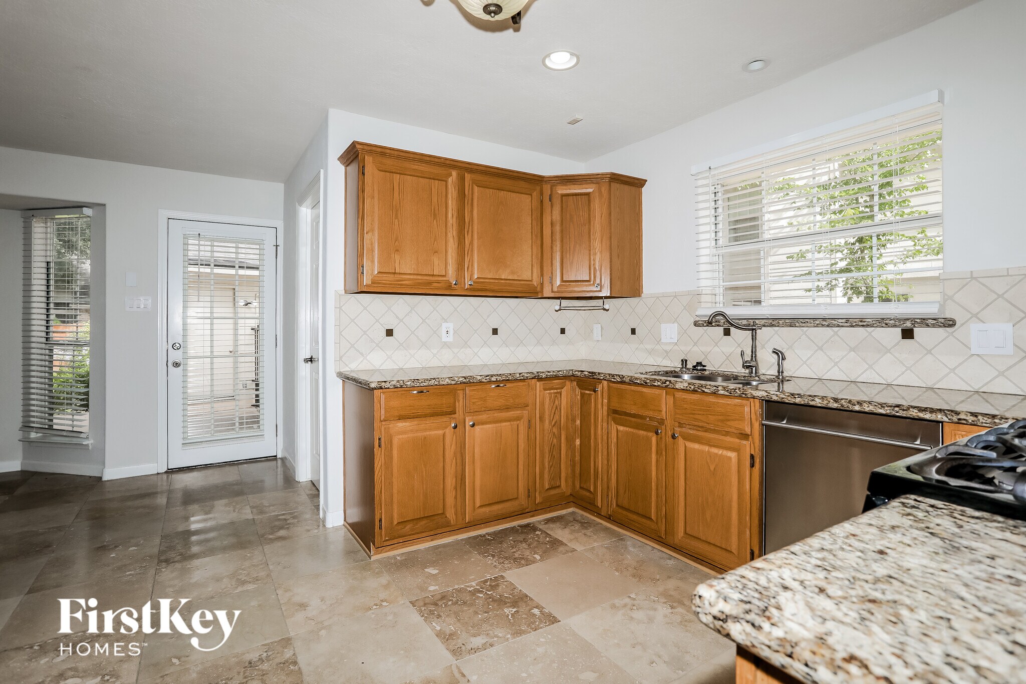 Building Photo - 108 N Rockfern Ct