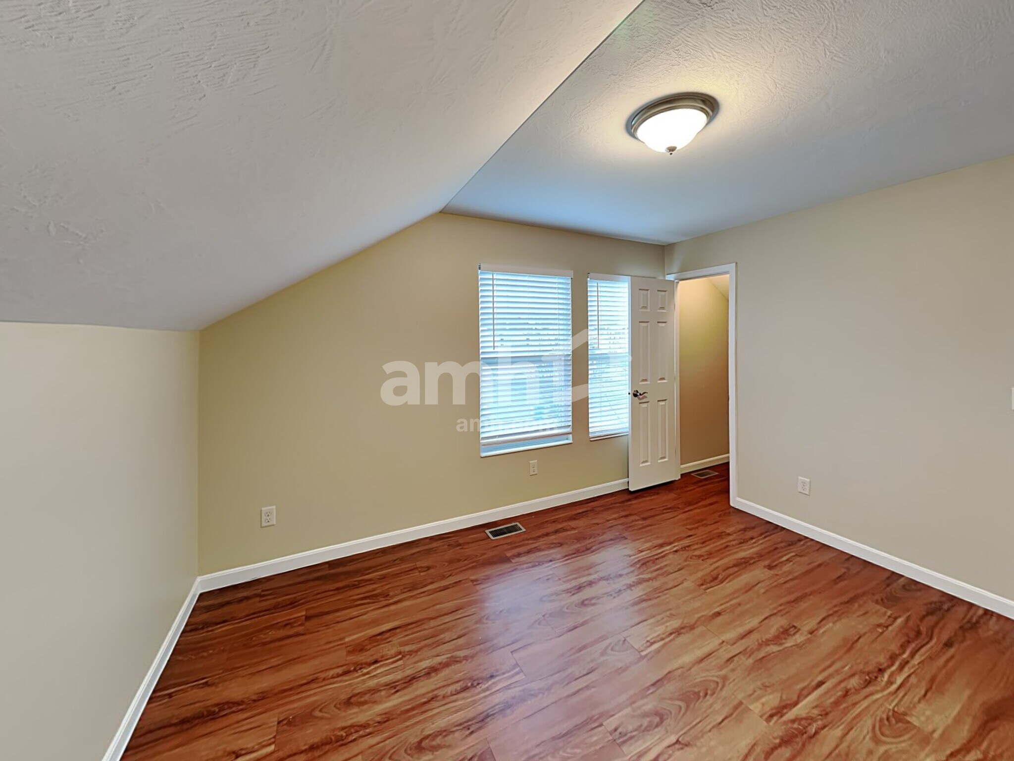 Building Photo - 1231 Candora St