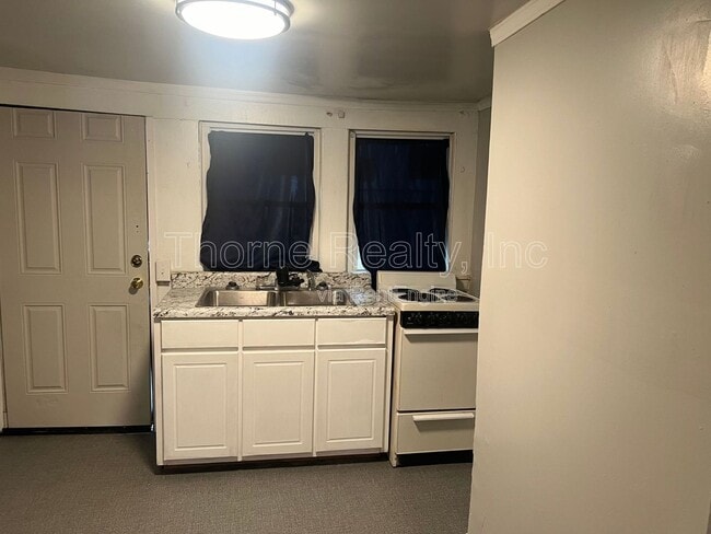 Building Photo - 220 W Virginia St