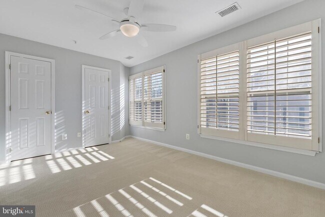Building Photo - 351 Livermore Ln
