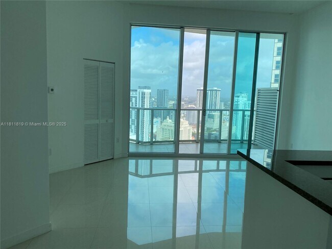 Building Photo - 300 S Biscayne Blvd