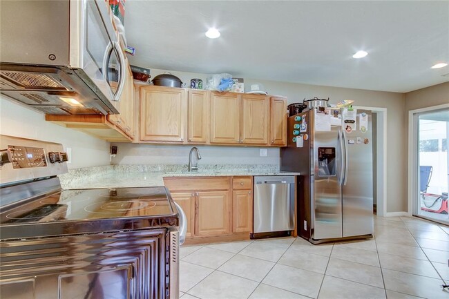 Building Photo - 6515 Orchard Dr N