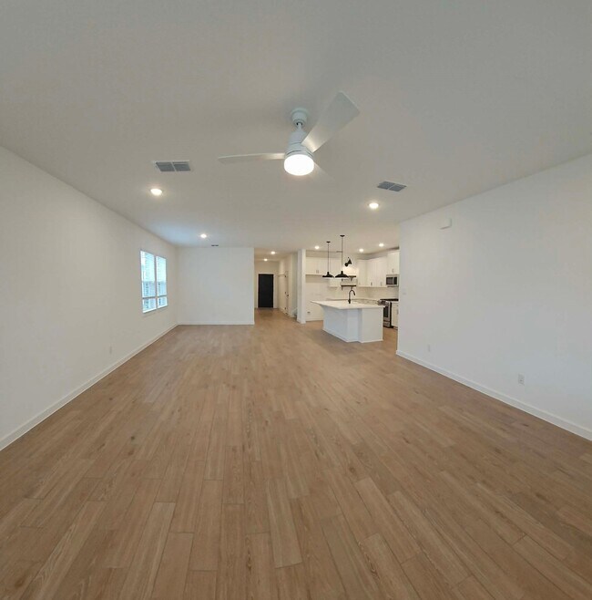 Building Photo - 8427 Tranquil Bay Ct