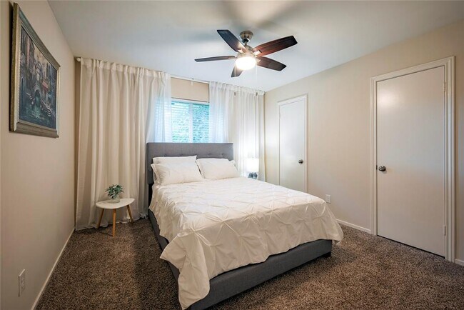 Building Photo - 10607 Wickersham Ln