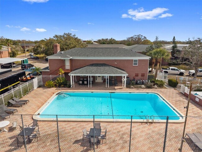 Building Photo - 1125 83rd Ave N