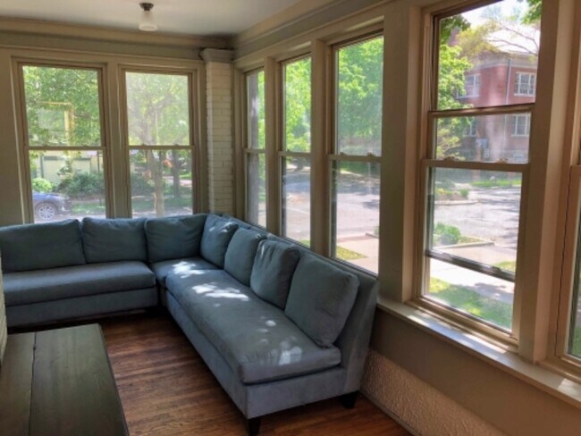 Building Photo - 5301 N Lakewood Ave