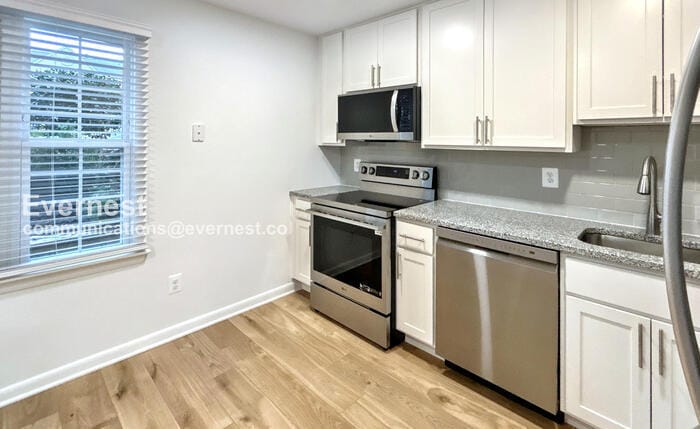 Building Photo - 16318 Taconic Cir