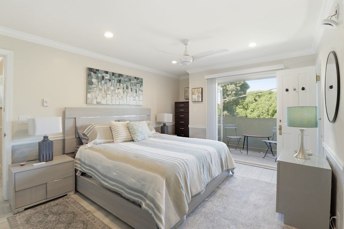 Building Photo - 6400 Pacific Ave