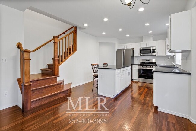 Building Photo - Half-Acre Corner Lot with Hot Tub, Deck, a...