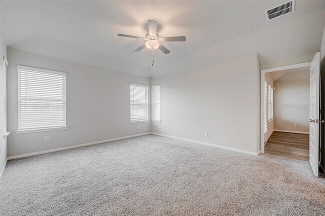 Building Photo - 1222 Oak Barrel Run