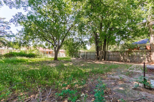 Building Photo - 4172 NW 23rd St