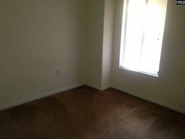Building Photo - 1600 Park Cir