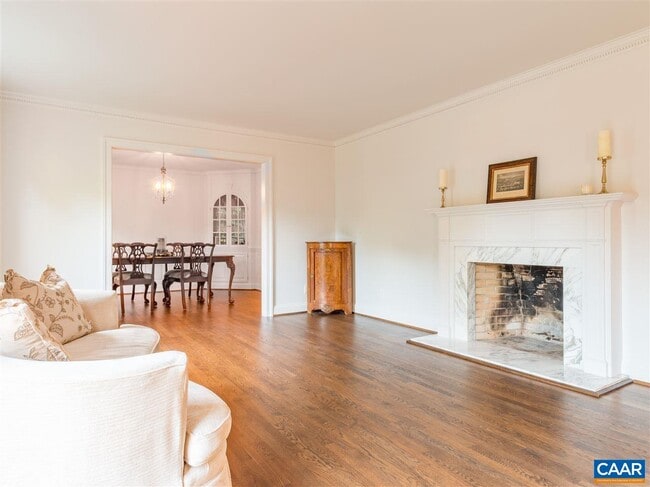 Building Photo - 107 Tally-Ho Dr