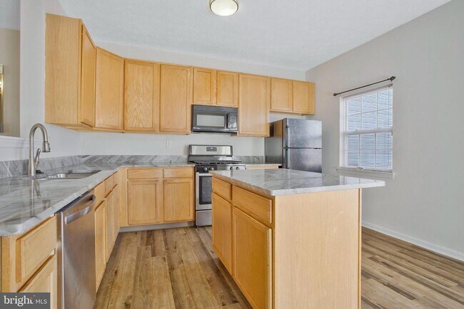 Building Photo - 4414 Lavender Ln