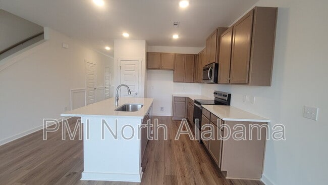 Building Photo - 7578 Discovery Pt Dr NW