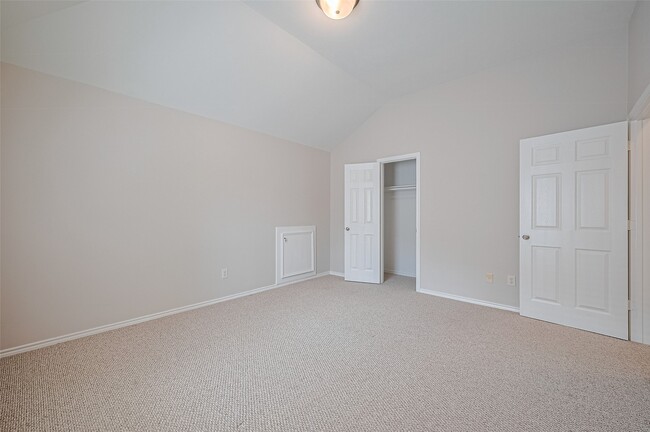 Building Photo - 20834 Avery Cove Ln