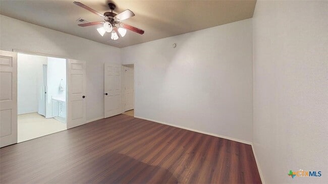 Building Photo - 6705 Rosita Oak Dr