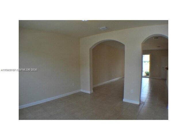 Building Photo - 9578 SW 168th Ave