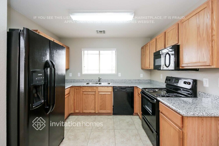 Building Photo - 30926 N Desert Honeysuckle Dr