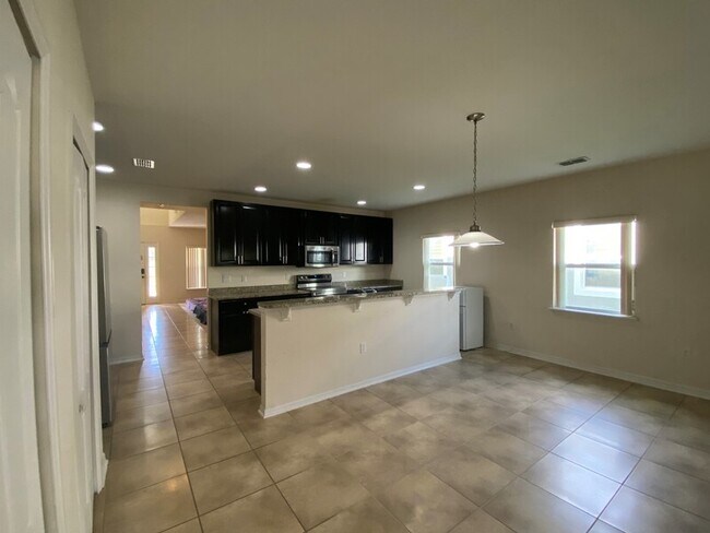Building Photo - 2851 Moonstone Bend